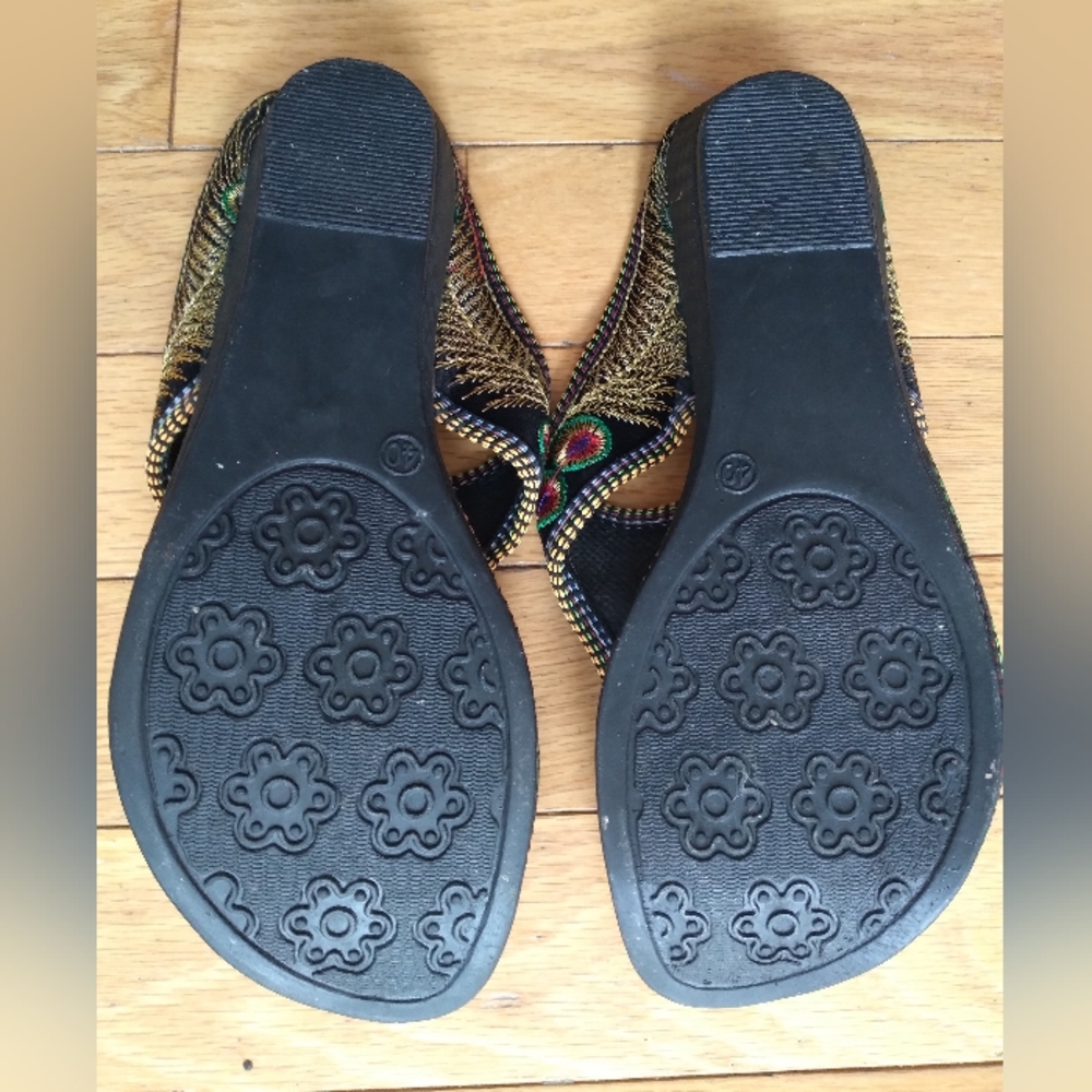 Shoes - Picture 4 of 5